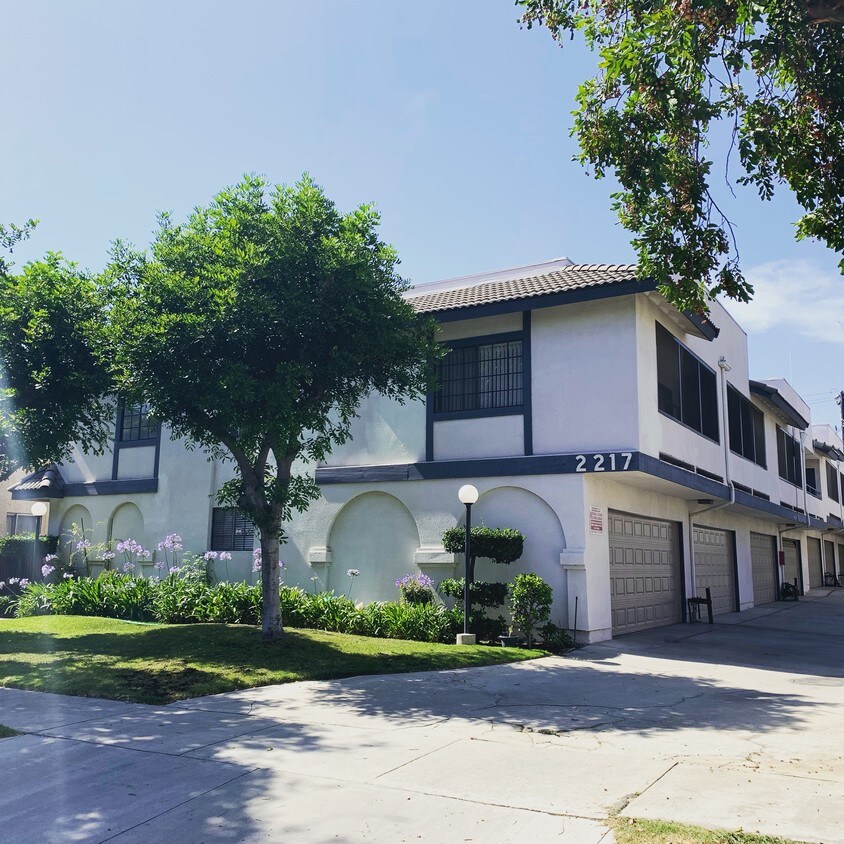 2217 Cedar St, Alhambra, CA 91801 Condo for Rent in Alhambra, CA