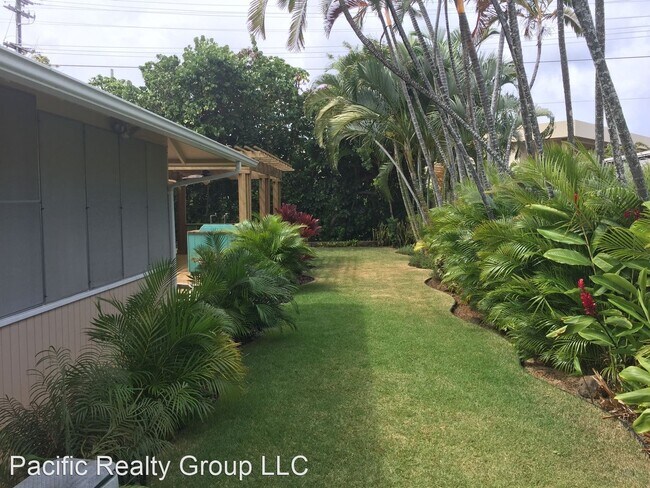 Building Photo - 4 br, 2 bath House - 92 Aikahi Loop