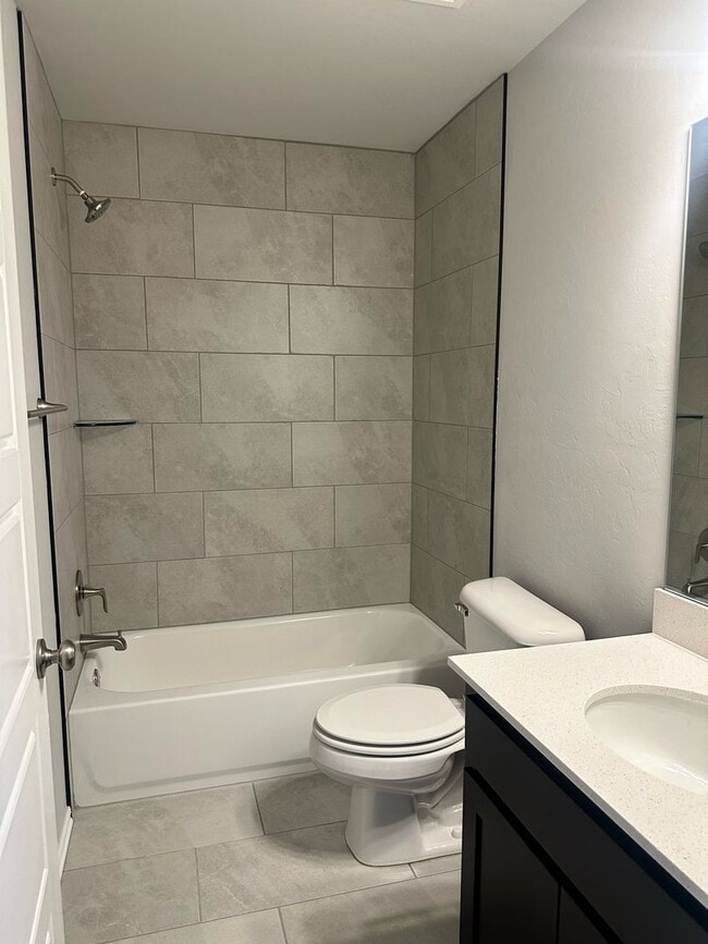 Foto del edificio - 1st Month Free!