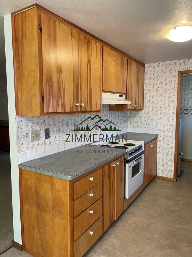 Foto del edificio - 3 br, 1 bath House - 4910 Whiteaker St