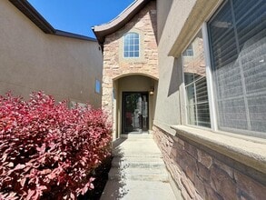 Building Photo - 5175 Fox Hollow Way