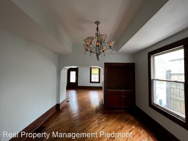 Building Photo - 6 br, 3 bath House - 930 Park Avenue