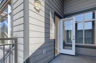 Building Photo - 844 Goldstream Ave