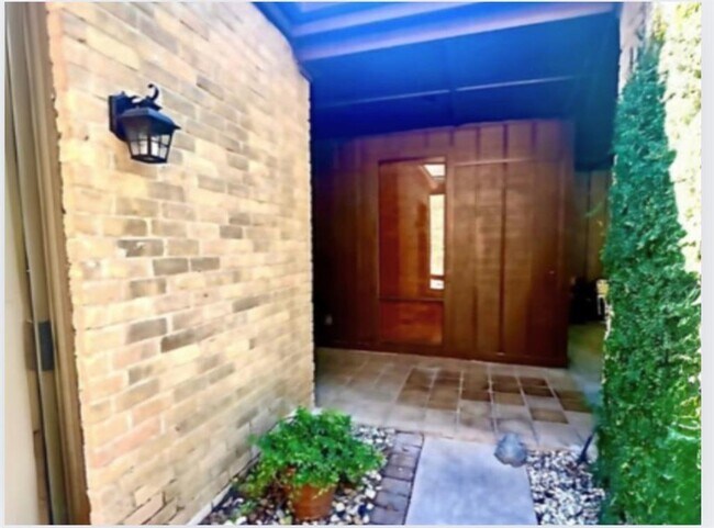 Foto del edificio - 150 Sugar Berry Cir