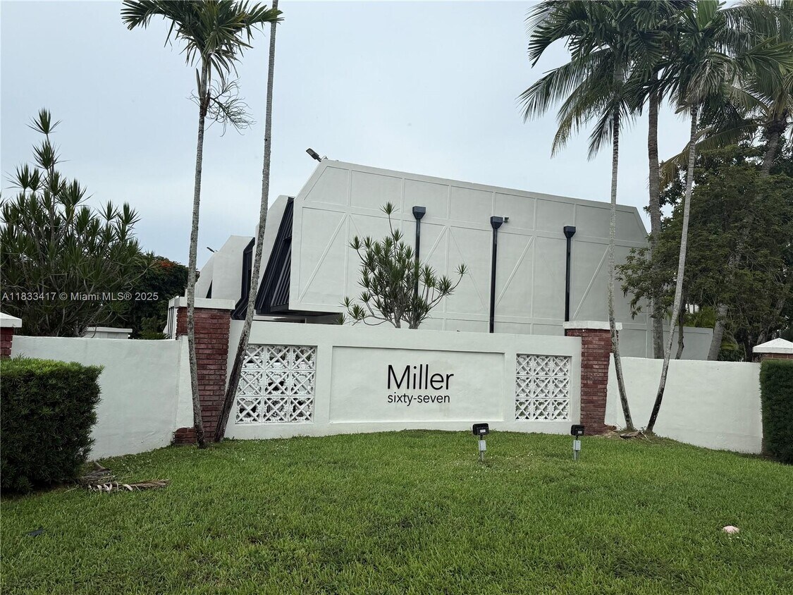 Foto principal - 6667 Miller Dr