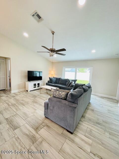 Building Photo - 878 Yorktowne Dr