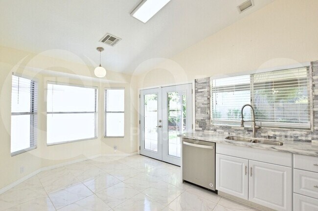 Building Photo - 3615 W Camino Del Rio