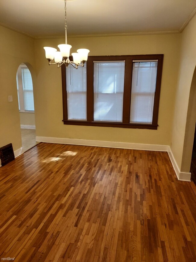 Building Photo - 2 br, 1 bath House - 5315 N Broadway St