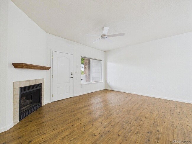 Foto del edificio - 10239 W 55th Dr