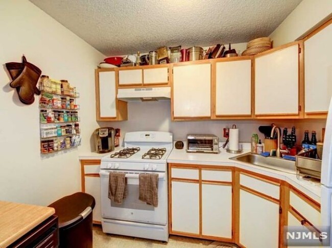 Building Photo - 1314 Persimmon Ct