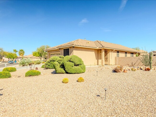 Building Photo - 4 Bedroom 2 Bathroom ELECTRIC VEHICLE CHAR...