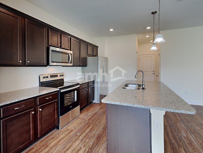 Building Photo - 5834 Hampton Creek Rd
