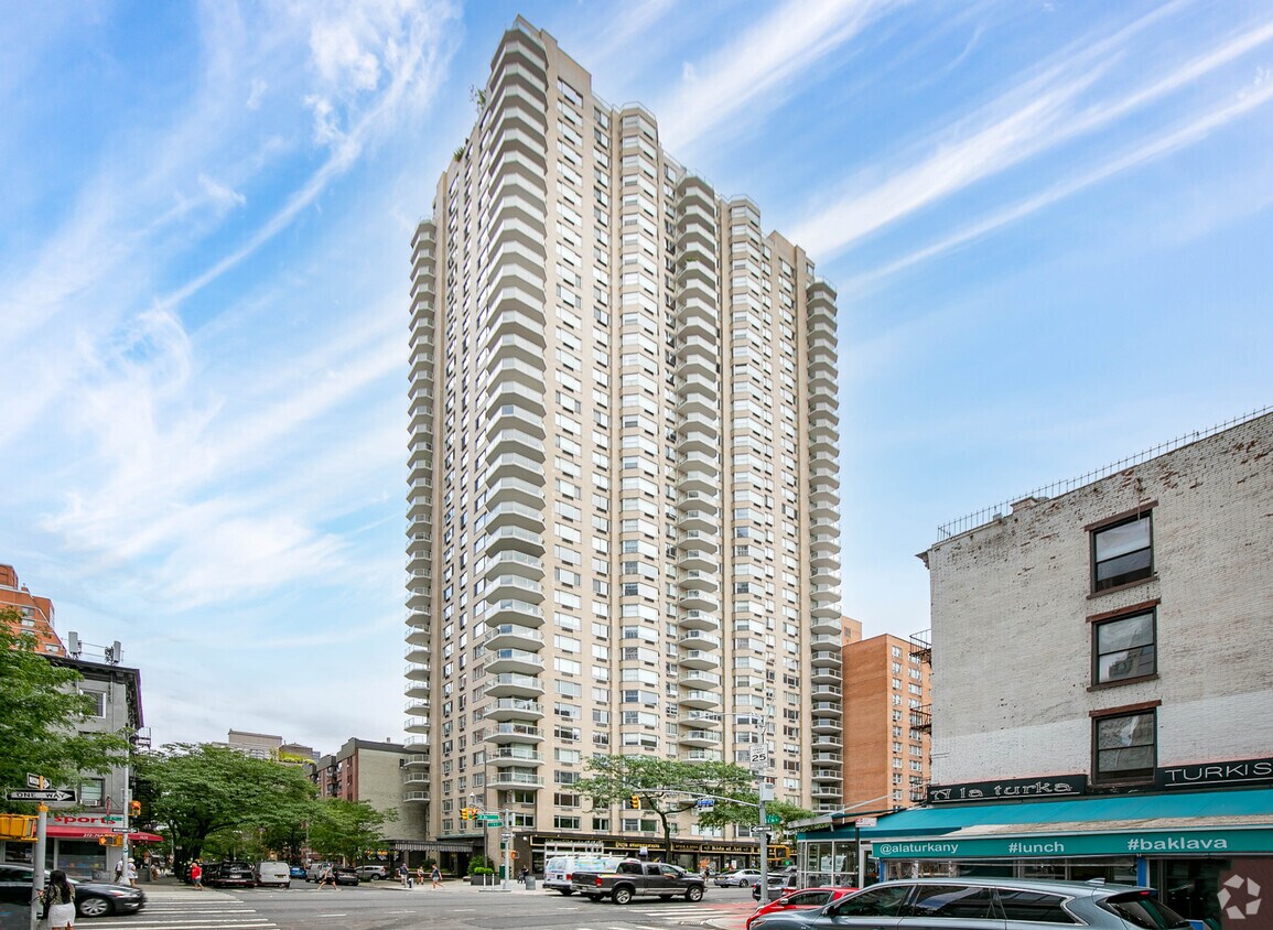 Primary Photo - 1408-1418 Second Ave