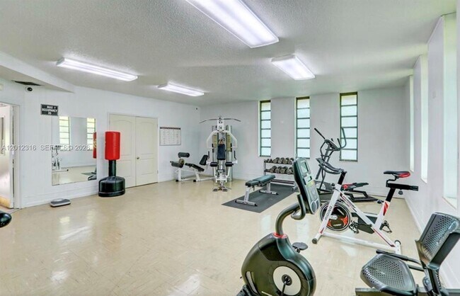 Foto del edificio - 5031 W Oakland Park Blvd