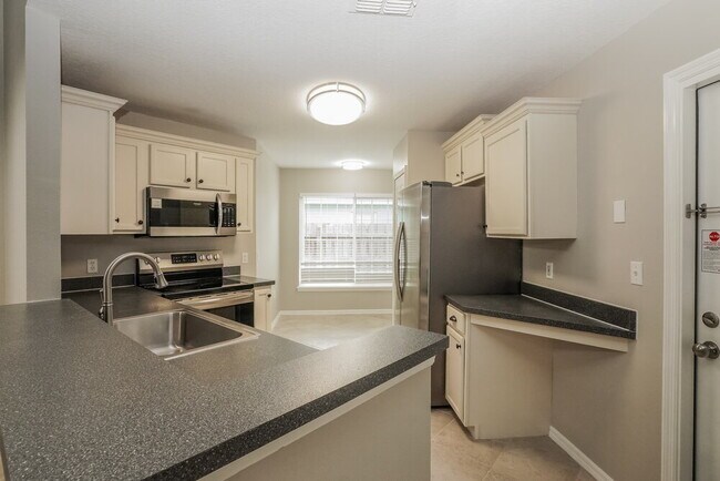 Building Photo - 3362 Kelsey Ln