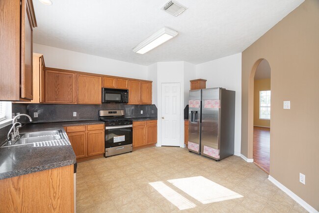 Foto del edificio - 21502 Trilby Way