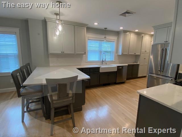 Foto del edificio - 41-43 Garrison Ave Unit #2