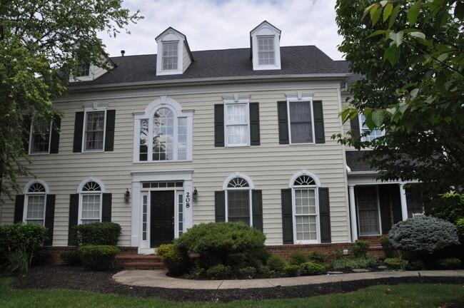 Building Photo - 208 Prettyman Dr
