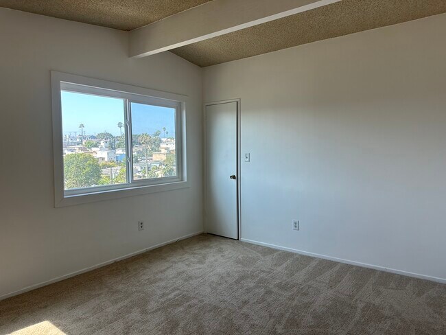 Foto del edificio - 1642 Carlson Ln