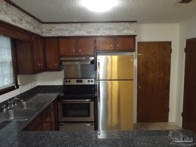 Building Photo - 4830 Yacht Harbor Dr