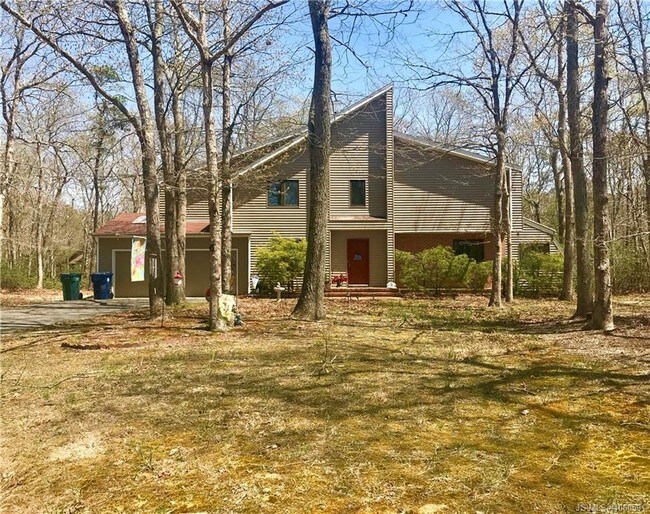 Building Photo - 6 Timber Dr
