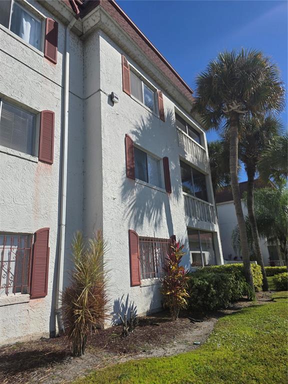 Foto del edificio - 2225 Holden Ave