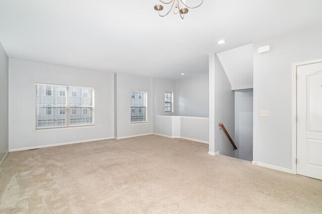 Foto del edificio - 6315 Creekbend Dr