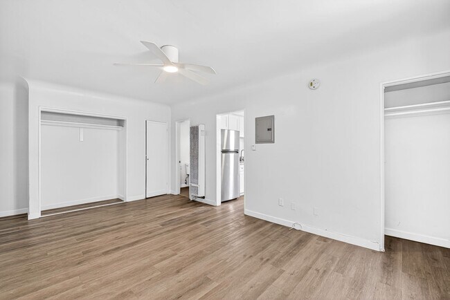 Foto del edificio - 636 Linden Ave