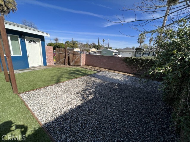 Foto principal - 7017 Fullbright Ave
