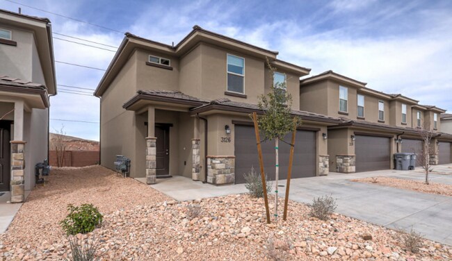 Building Photo - 3-Bedroom and 2.5 Bathroom Fossil Hills To...