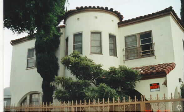 Foto principal - 5830 La Mirada Ave