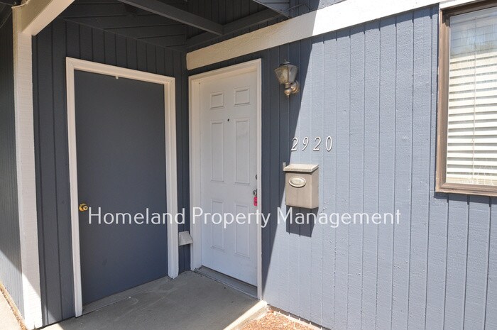 Primary Photo - 2 Bedroom 1.5 Bath Townhome Near Gonzaga