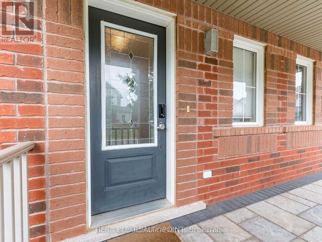 Building Photo - 211 Leiterman Dr