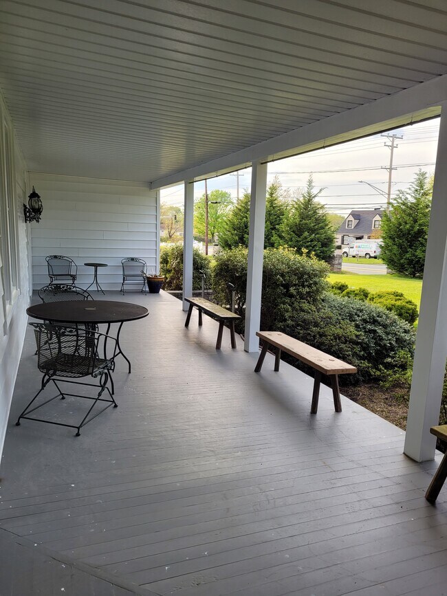 Building Photo - 2921 Churchville Rd