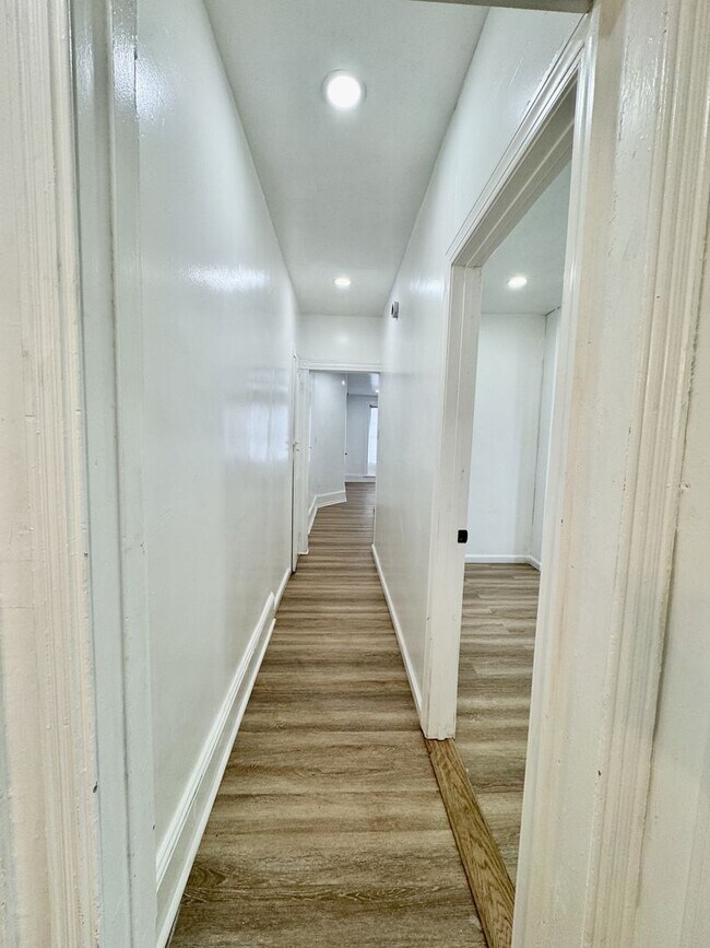 Photo - 1621 Sellers St Apartment