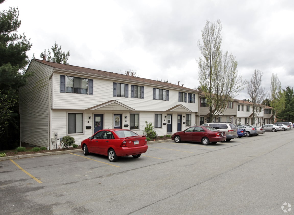 White Oaks Court - Laural Oaks Court