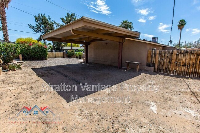 Foto del edificio - 2204 West Campbell Ave