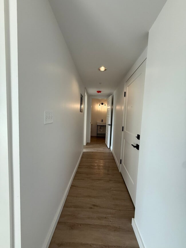 Building Photo - The Lofts on Mack