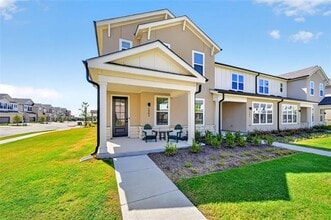 Building Photo - 2902 Serenity Ln