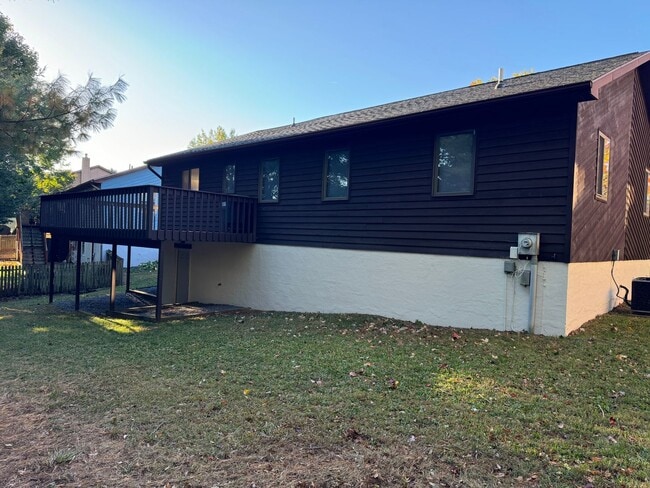 Building Photo - Beautiful home on quiet cul-de-sac