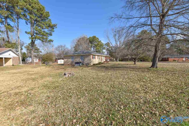 Building Photo - 3606 Northwest Crestmore Avenue