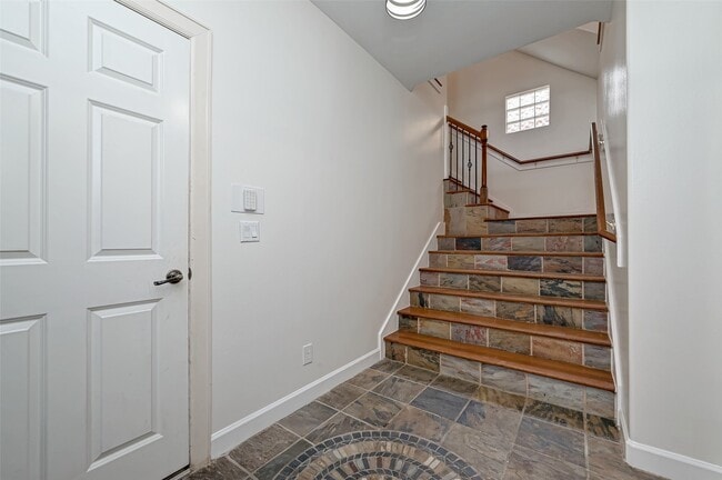 Foto del edificio - 5410 Rose St