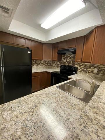 Building Photo - 1537 SE Royal Green Cir