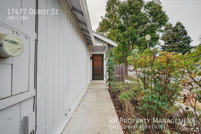 Foto del edificio - 17477 Depot St