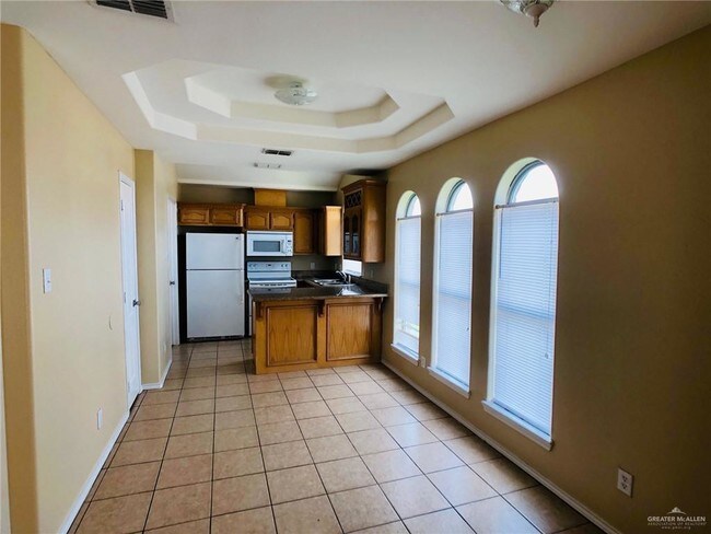 Foto del edificio - 22 Upland Dr