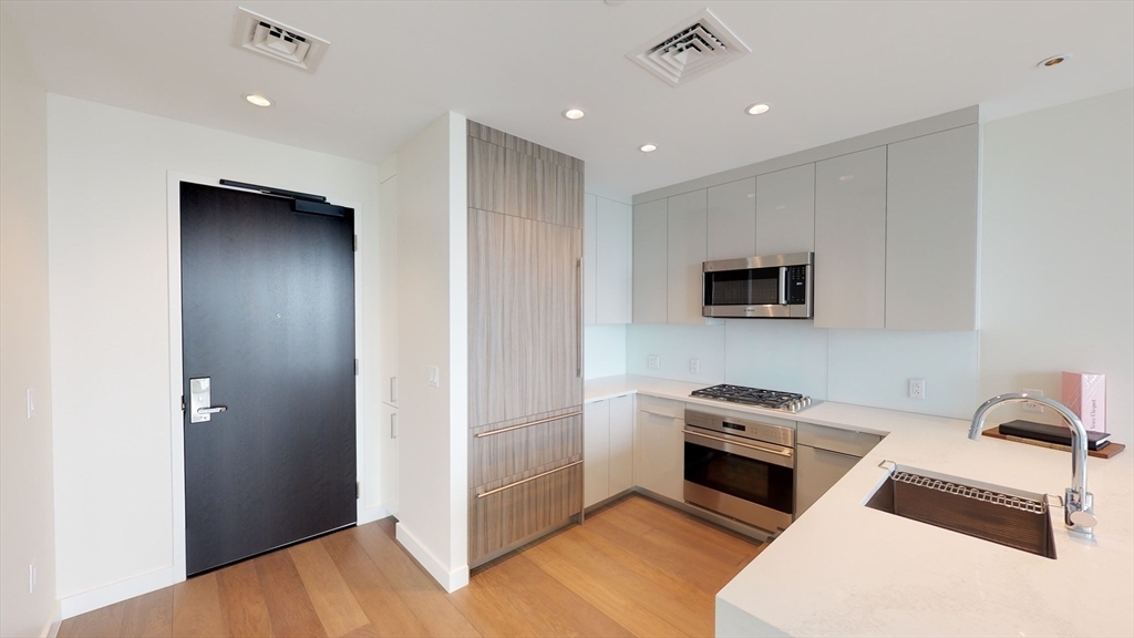Foto principal - 188 Brookline Ave