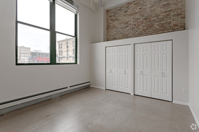 1BR, 1BA - Hiawatha - 2nd Street Lofts