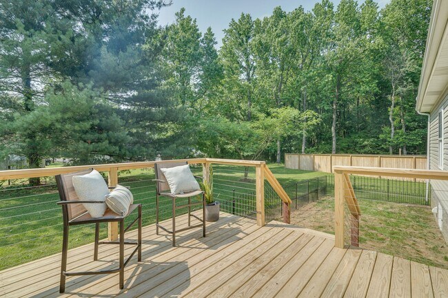 Foto del edificio - 103 Hunterwood Ct