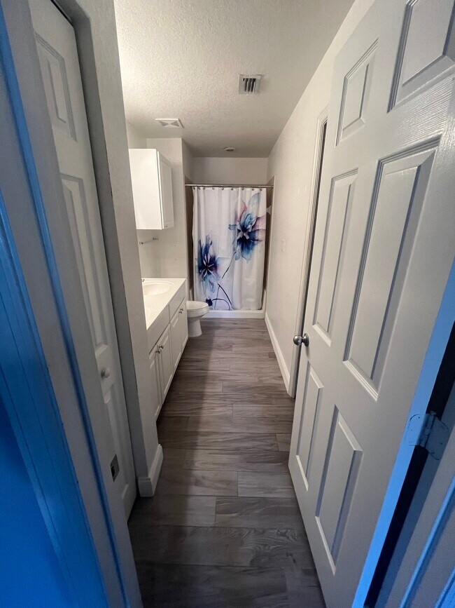 Foto del edificio - 121 Beach Haven Ln