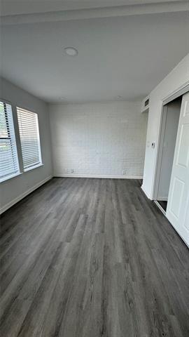 Building Photo - 7900 Brookriver Dr